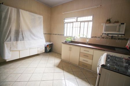 Casa à venda com 370m², 2 quartos e 2 vagasCozinha