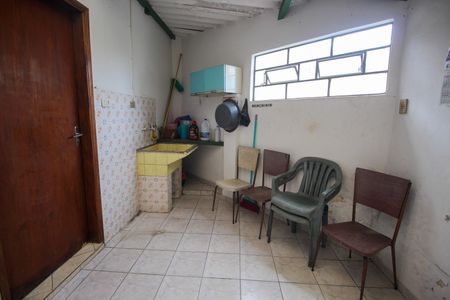 Casa à venda com 370m², 2 quartos e 2 vagasÁrea de Serviço