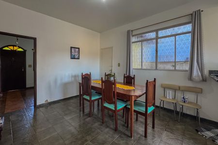 Sala de casa à venda com 2 quartos, 190m² em Novo Eldorado, Contagem
