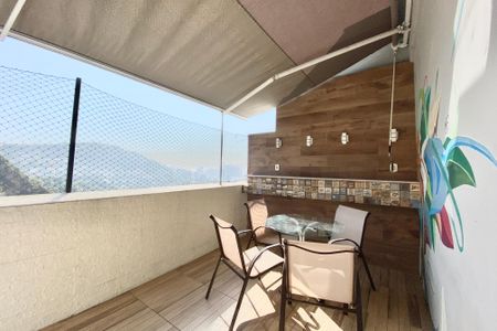 Apartamento à venda com 160m², 3 quartos e 2 vagasSegundo andar- terraço