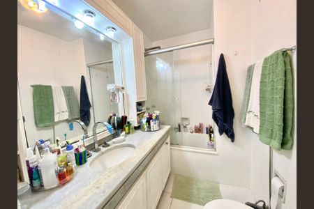 Apartamento à venda com 160m², 3 quartos e 2 vagasSuite 
