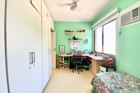 Apartamento à venda com 160m², 3 quartos e 2 vagasQuarto 3