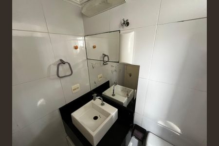 Apartamento à venda com 68m², 3 quartos e 2 vagasBanheiro da Suíte