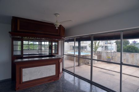 Apartamento à venda com 300m², 3 quartos e 2 vagasVaranda