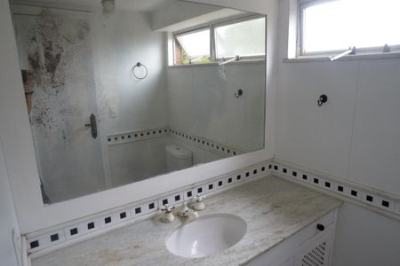 Apartamento à venda com 300m², 3 quartos e 2 vagasBanheiro da Suíte 2