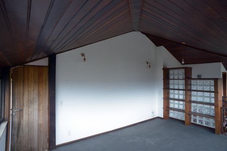 Apartamento à venda com 300m², 3 quartos e 2 vagasVaranda