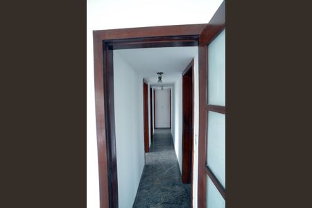 Apartamento à venda com 300m², 3 quartos e 2 vagasCorredor