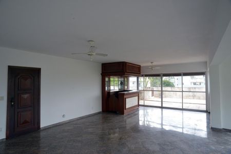 Sala de apartamento à venda com 3 quartos, 300m² em Barra da Tijuca, Rio de Janeiro