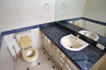 Apartamento à venda com 300m², 3 quartos e 2 vagasBanheiro da Suíte 1