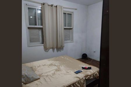 Quarto de apartamento à venda com 3 quartos, 80m² em Santo Antônio, Porto Alegre