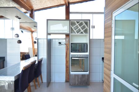 Apartamento à venda com 86m², 2 quartos e 2 vagasCozinha