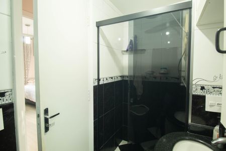 Apartamento à venda com 57m², 3 quartos e 1 vaga Apartamento à venda com 57m², 3 quartos e 1 vagaBanheiro