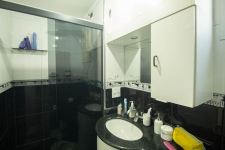 Apartamento à venda com 57m², 3 quartos e 1 vaga Apartamento à venda com 57m², 3 quartos e 1 vagaBanheiro
