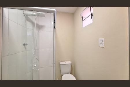 Banheiro de apartamento à venda com 1 quarto, 29m² em Sumarezinho, São Paulo
