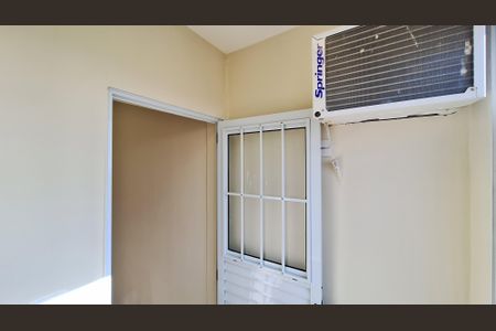 Apartamento à venda com 29m², 1 quarto e sem vaga Apartamento à venda com 29m², 1 quarto e sem vagaCozinha e Área de Serviço