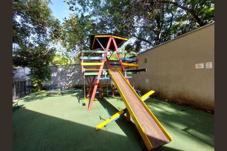 Apartamento para alugar com 75m², 3 quartos e 1 vaga Apartamento para alugar com 75m², 3 quartos e 1 vagaÁrea comum - Playground
