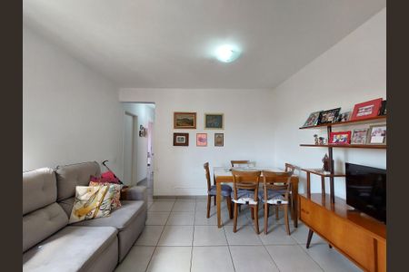 Apartamento para alugar com 75m², 3 quartos e 1 vaga Apartamento para alugar com 75m², 3 quartos e 1 vagaSala