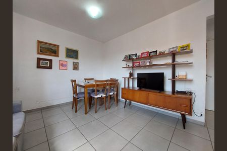 Apartamento para alugar com 75m², 3 quartos e 1 vaga Apartamento para alugar com 75m², 3 quartos e 1 vagaSala