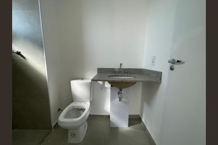 Apartamento para alugar com 73m², 2 quartos e 1 vaga Apartamento para alugar com 73m², 2 quartos e 1 vagaBanheiro da Suíte