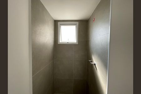 Apartamento para alugar com 73m², 2 quartos e 1 vaga Apartamento para alugar com 73m², 2 quartos e 1 vagaBanheiro da Suíte