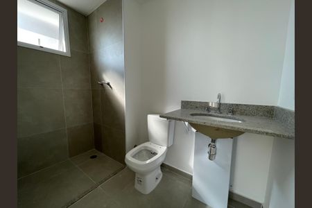 Apartamento para alugar com 73m², 2 quartos e 1 vaga Apartamento para alugar com 73m², 2 quartos e 1 vagaBanheiro da Suíte