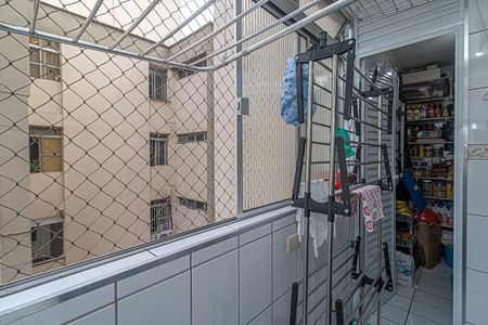 Apartamento à venda com 103m², 2 quartos e 1 vagaÁrea de Serviço