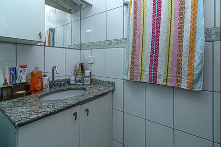 Apartamento à venda com 103m², 2 quartos e 1 vagaBanheiro da Suíte 2