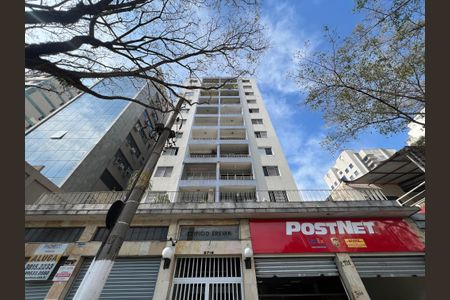 Apartamento para alugar com 96m², 2 quartos e 1 vagaFachada