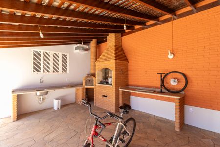 Casa à venda com 280m², 4 quartos e 3 vagasÁrea comum