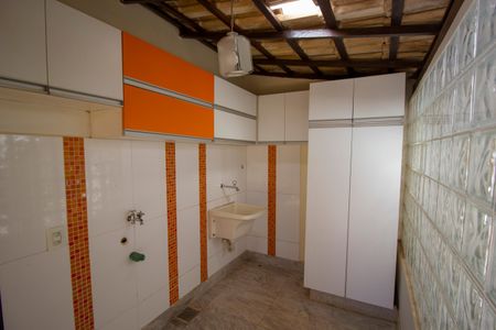 Casa de condomínio para alugar com 490m², 2 quartos e 7 vagasÁrea de Serviço