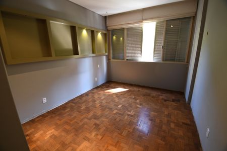 Apartamento à venda com 117m², 3 quartos e 1 vagaQuarto 2