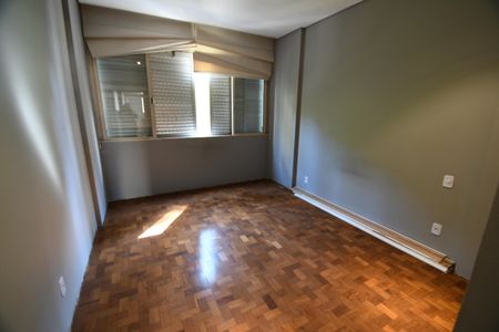 Quarto 1 de apartamento à venda com 3 quartos, 117m² em Cambuí, Campinas