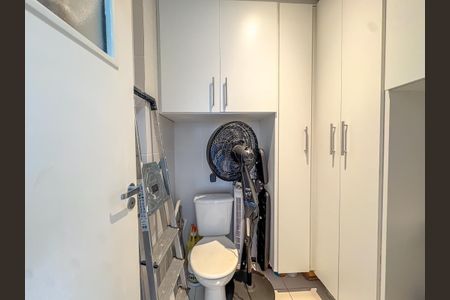 Apartamento à venda com 104m², 3 quartos e 2 vagasBanheiro de Serviço