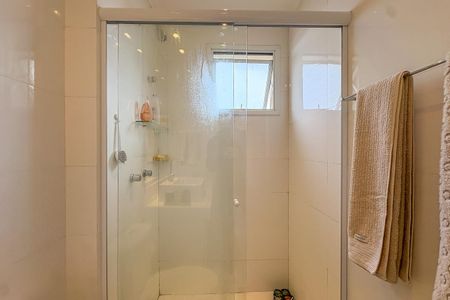 Apartamento à venda com 104m², 3 quartos e 2 vagasBanheiro da Suíte 1