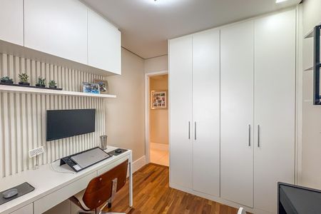 Apartamento à venda com 104m², 3 quartos e 2 vagasEscritório