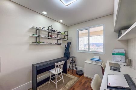 Apartamento à venda com 104m², 3 quartos e 2 vagasEscritório