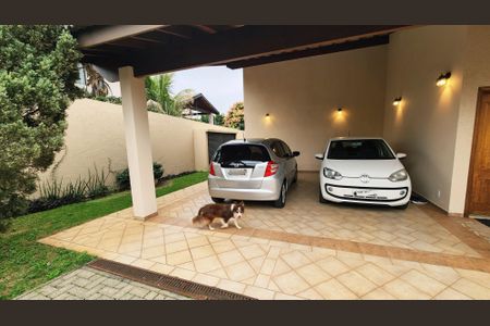 Casa à venda com 273m², 3 quartos e 3 vagasGaragem