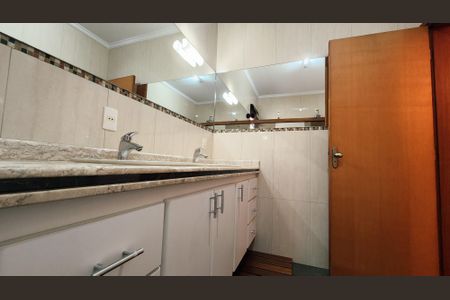 Casa à venda com 273m², 3 quartos e 3 vagasQuarto Suíte