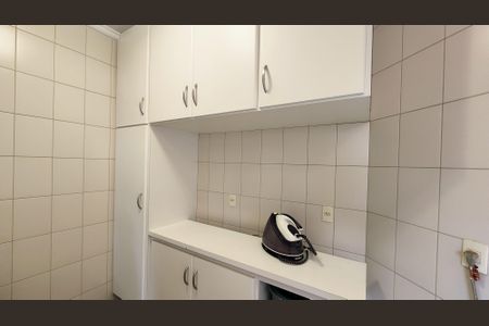 Casa à venda com 273m², 3 quartos e 3 vagasLavanderia