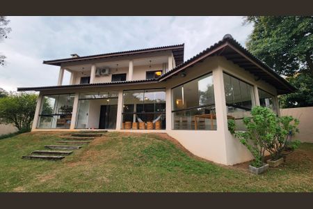Casa à venda com 273m², 3 quartos e 3 vagasQuintal