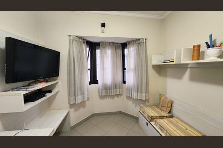 Casa à venda com 273m², 3 quartos e 3 vagasEscritório