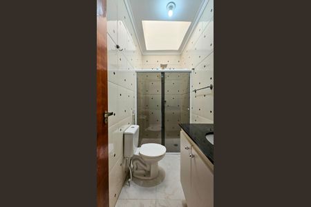 Casa à venda com 110m², 3 quartos e 2 vagas Casa à venda com 110m², 3 quartos e 2 vagasBanheiro 2