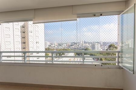 Apartamento à venda com 105m², 3 quartos e 2 vagasVaranda da sala