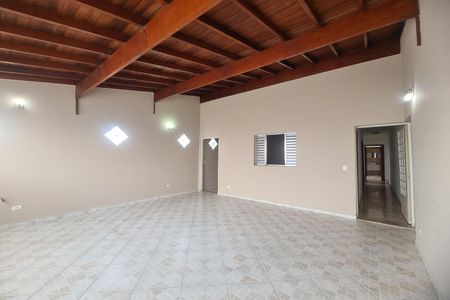 Casa à venda com 96m², 3 quartos e 2 vagasÁrea Externa