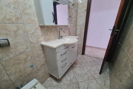 Casa à venda com 96m², 3 quartos e 2 vagasBanheiro