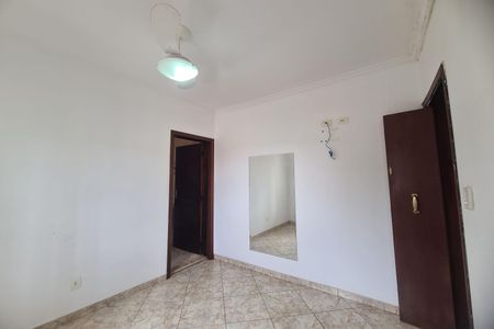 Casa à venda com 96m², 3 quartos e 2 vagasSuíte