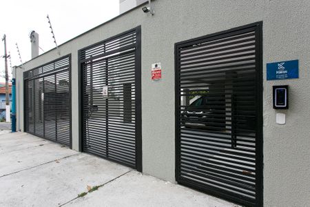 Apartamento à venda com 55m², 2 quartos e 1 vaga Apartamento à venda com 55m², 2 quartos e 1 vagaFachada