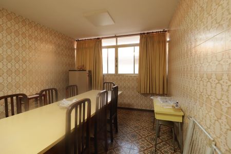 Casa à venda com 302m², 4 quartos e 3 vagas Casa à venda com 302m², 4 quartos e 3 vagasSala de Jantar