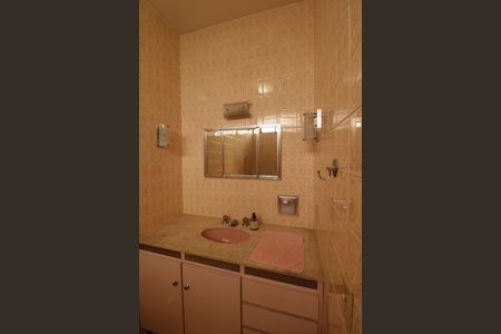 Casa à venda com 302m², 4 quartos e 3 vagasBanheiro do Quarto 3