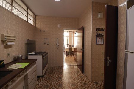 Casa à venda com 302m², 4 quartos e 3 vagasCozinha